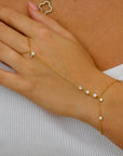 It-Girl Hand Chain